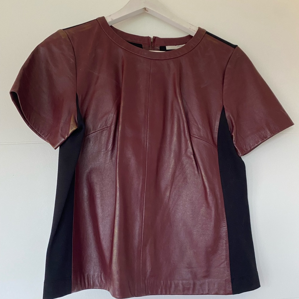 Halogen maroon and black fitted leather top size SP
